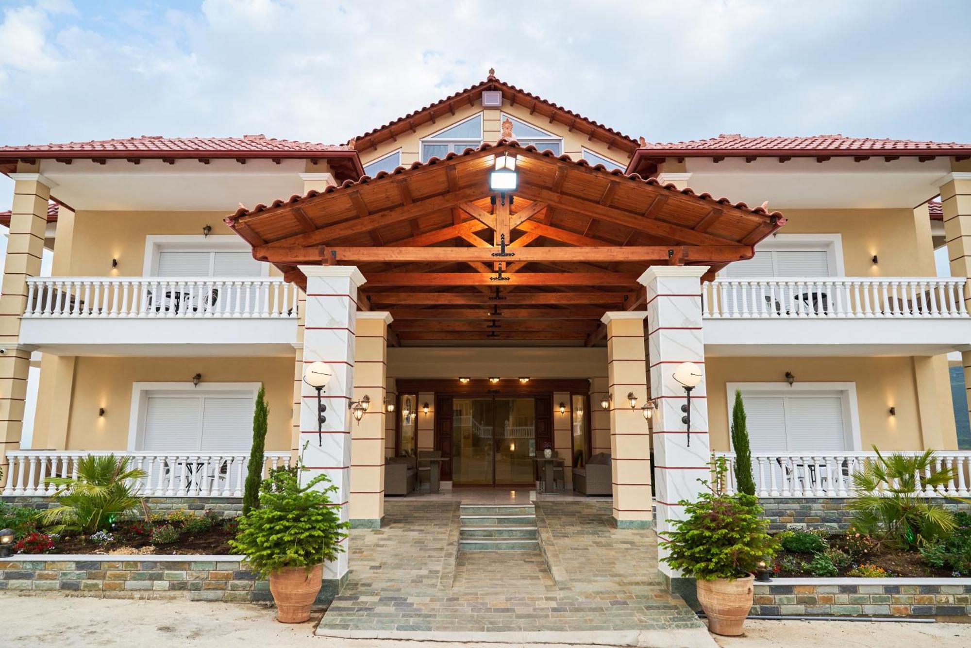 Famissi Suites 1 กาลัมปากา ภายนอก รูปภาพ