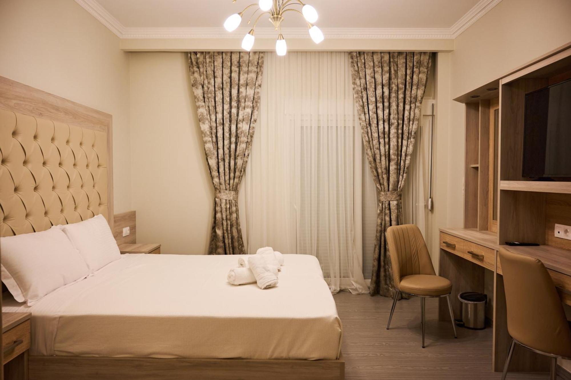 Famissi Suites 1 กาลัมปากา ภายนอก รูปภาพ