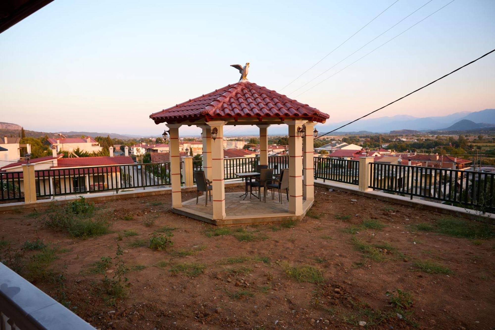 Famissi Suites 1 กาลัมปากา ภายนอก รูปภาพ